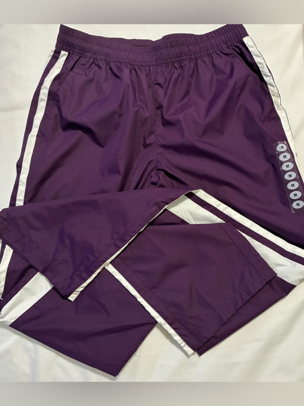 BCG Womens NWT Workout Pants, Size Medium Purple/white stripe. 2 Front pockets